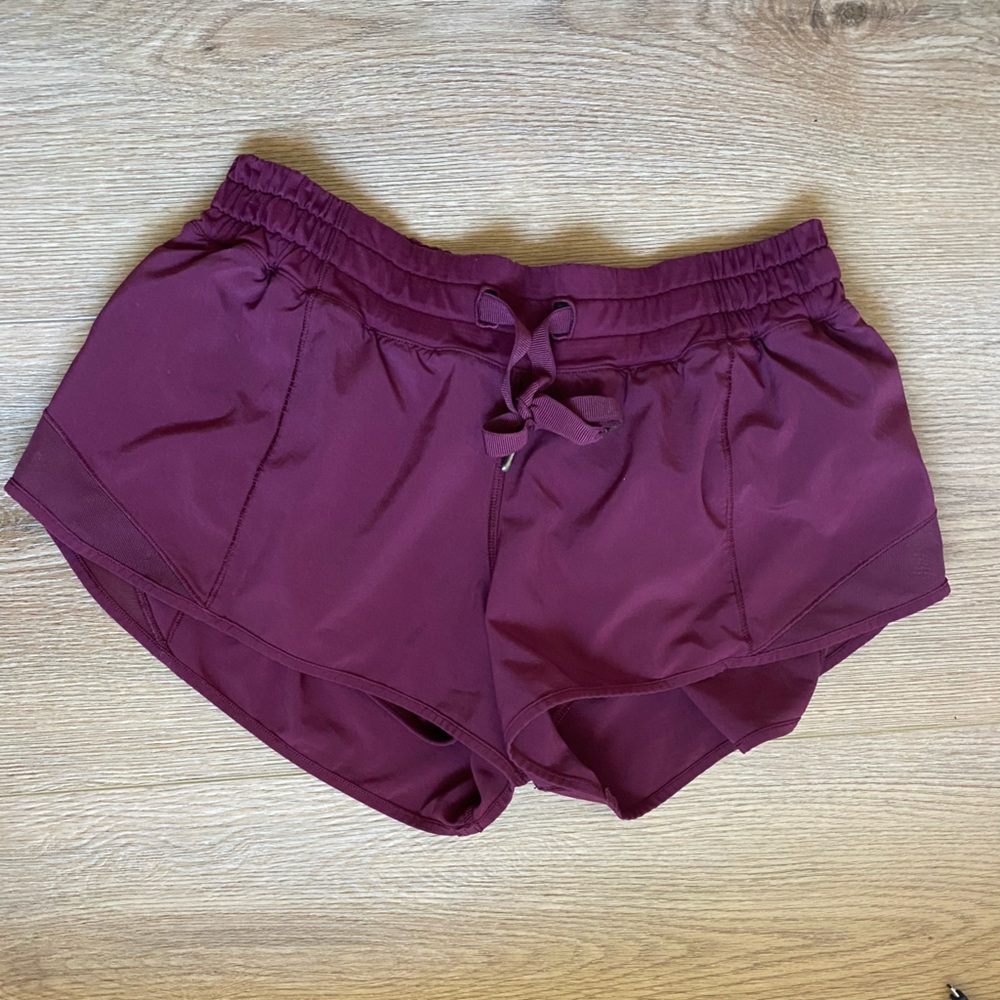 Hotty hot lululemon short size 4